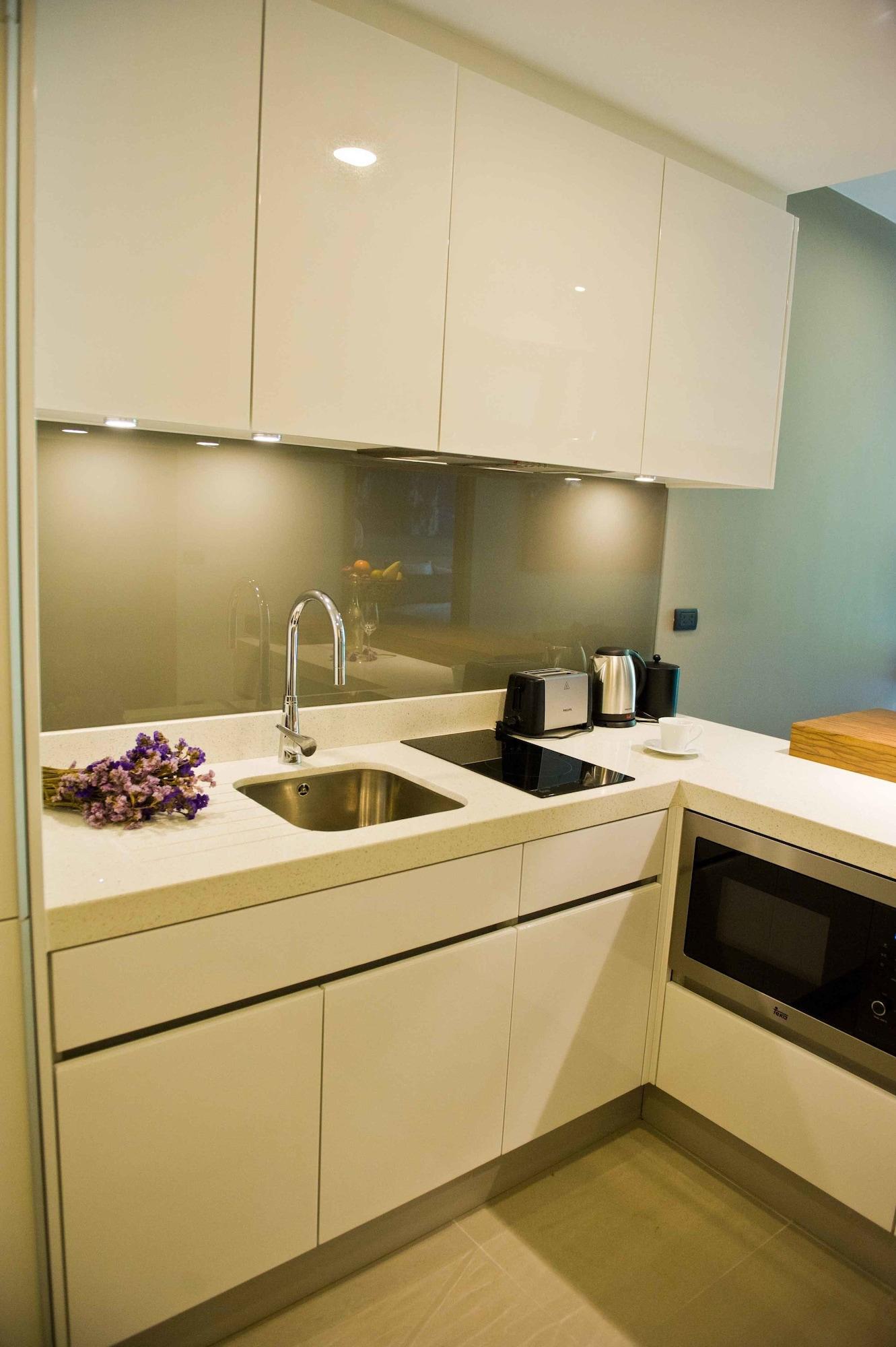 Ocean Stone Apartment Phuket ภายนอก รูปภาพ